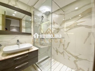 Louez cet appartement à Ferme Bretonne Hay Arraha. 4 pièces confortables. Bien meublé - Appartement à louer - Casablanca