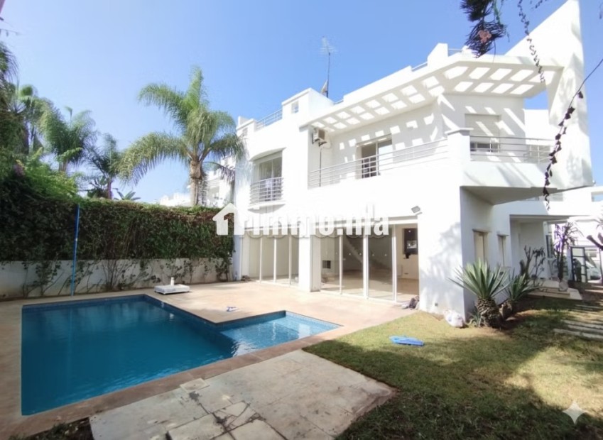 À Louer – Villa moderne 4 chambres à Ain Diab - Location Immobilier - Casablanca - photo 1