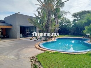 Superbe villa à location à Bouskoura, 6 chambres - Villa à louer - Bouskoura