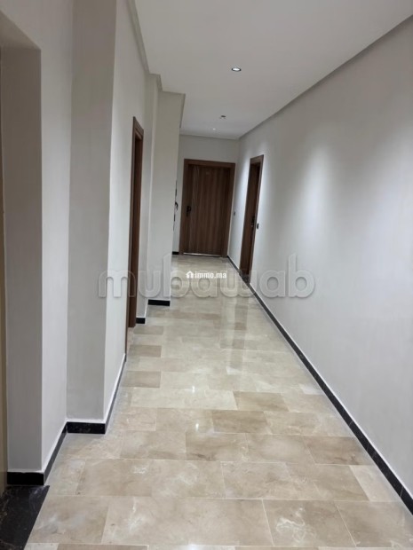 Bureau à louer – Aïn Sebaâ, immeuble neuf - Location Immobilier - Casablanca - photo 1