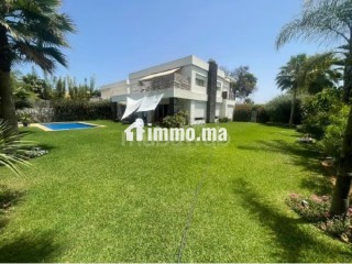 Villa avec piscine à louer sur souissi rabat - Villa à louer - Rabat