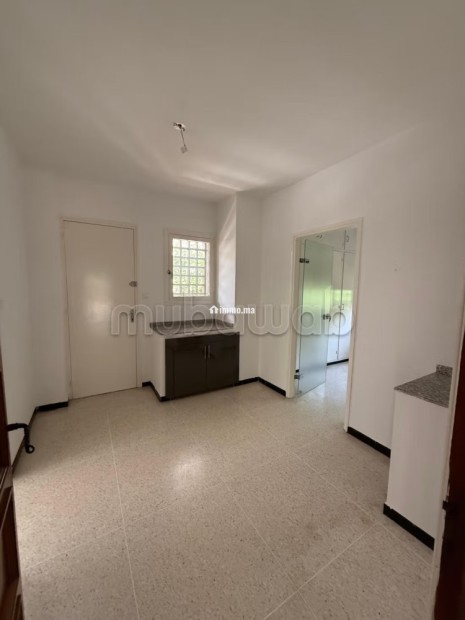 Magnifique villa à louer en Hassan Centre Ville - Location Immobilier - Rabat - photo 8