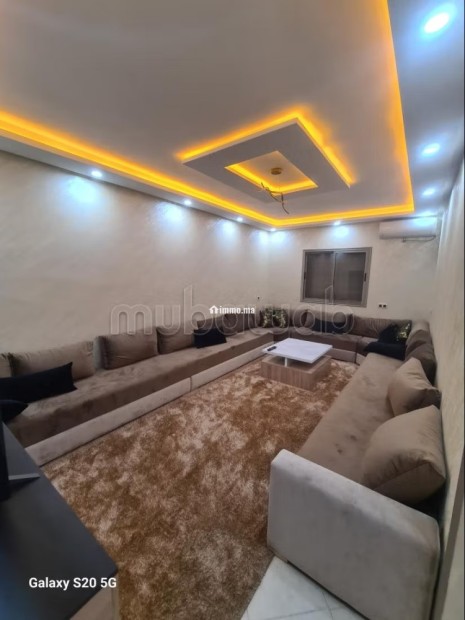 Très bel appartement en location à Hay Mabrouka. 4 grandes pièces. Porte blindée et système de double vitrage - Location Immobilier - Marrakech - photo 1