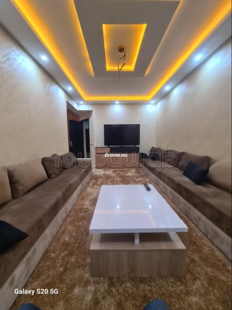 Très bel appartement en location à Hay Mabrouka. 4 grandes pièces. Porte blindée et système de double vitrage - Location Immobilier - Marrakech - photo 2