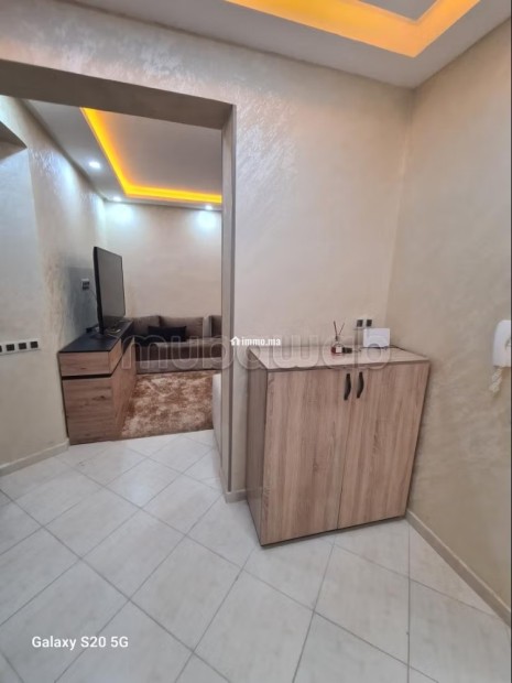 Très bel appartement en location à Hay Mabrouka. 4 grandes pièces. Porte blindée et système de double vitrage - Location Immobilier - Marrakech - photo 5