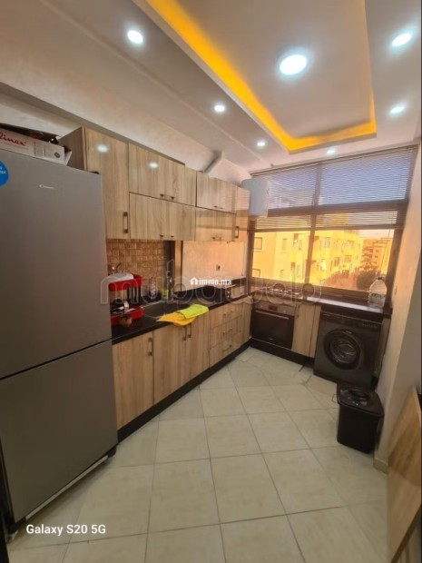 Très bel appartement en location à Hay Mabrouka. 4 grandes pièces. Porte blindée et système de double vitrage - Location Immobilier - Marrakech - photo 6