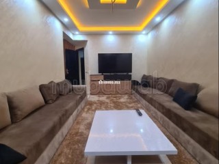 Très bel appartement en location à Hay Mabrouka. 4 grandes pièces. Porte blindée et système de double vitrage - Appartement à louer - Marrakech