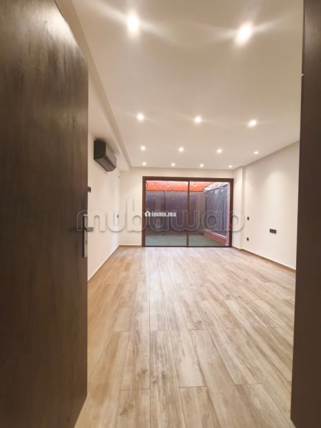 Appartement à louer à Guéliz. Superficie 100 m². Garage et terrasse - Location Immobilier - Marrakech - photo 7