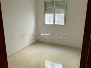 Location d'un appartement à Bel Air Val fleuri. 2 chambres agréables. Places de stationnement et jardin - Appartement à louer - Tanger