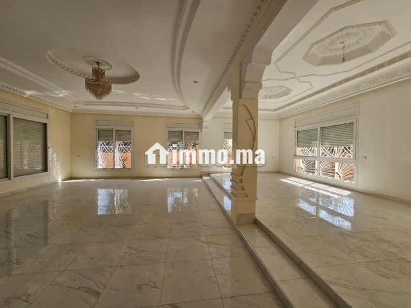 Superbe Villa Vide à louer de 500m² - Location Immobilier - Marrakech - photo 1