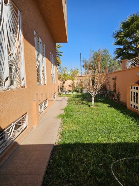 Superbe Villa Vide à louer de 500m² - Location Immobilier - Marrakech - photo 4