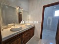 superbe-villa-vide-a-louer-de-500m2-small-4
