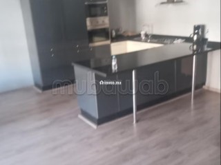 Habit immobilier met en location un bel appartement meublé avec 3 terrasses - Appartement à louer - Casablanca