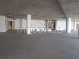 Plateau de Bureau LPB de 2300 m² à Sidi Maarouf - Bureau à louer - Casablanca