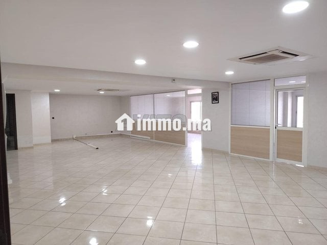 Bureau à louer d'une superficie 141 m² - Location Immobilier - Casablanca - photo 1