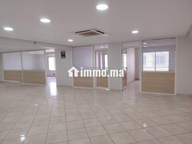 Bureau à louer d'une superficie 141 m² - Location Immobilier - Casablanca - photo 2
