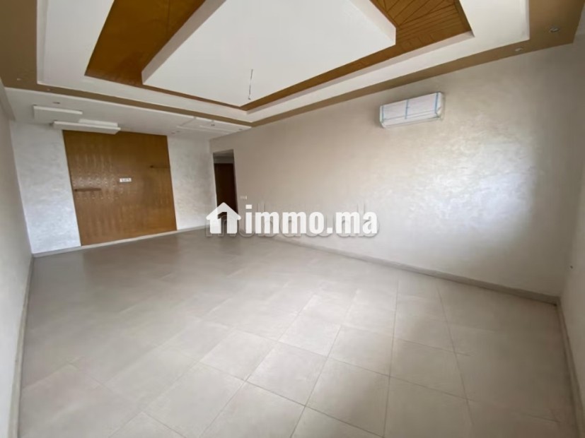 Appartement à louer en plein centre ville - Location Immobilier - Kenitra - photo 1
