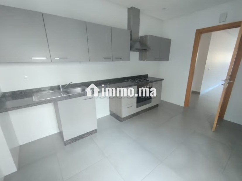 Tres bel appartement a louer avec terrasse - Location Immobilier - Kenitra - photo 5