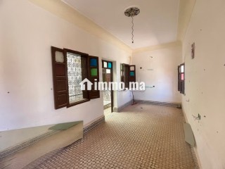 Petit Riad titré avec bon potentiel - Villa à vendre - Marrakech