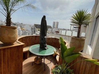 Bel appart au 9éme Etg avec terrasse plein Gauthier - Appartement à louer - Casablanca