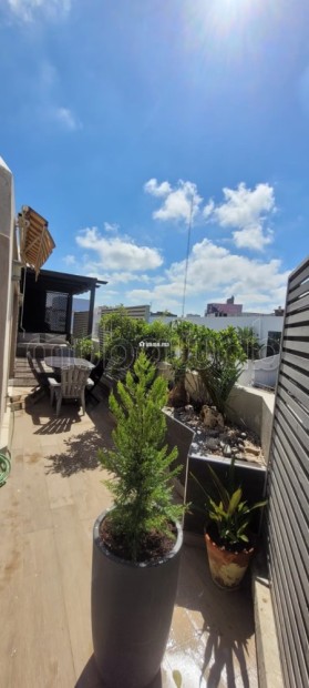 Appartement moderne plein Racine avec terrasse - Location Immobilier - Casablanca - photo 2