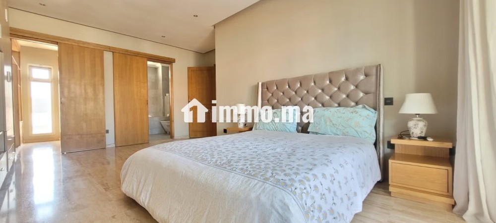 Appartement moderne plein Racine avec terrasse - Location Immobilier - Casablanca - photo 8