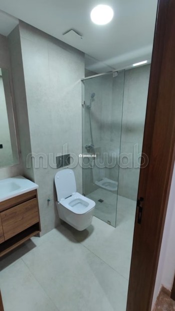 Annonce propriétaire: Appartement à louer à Dar Bouazza. Superficie 265 m². Prestation de conciergerie, belle Piscine - Location Immobilier - Dar Bouazza - photo 8