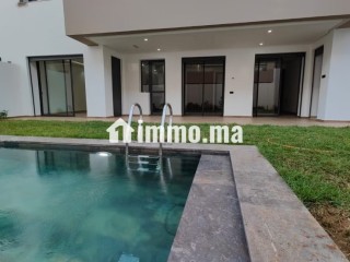 Annonce propriétaire: Appartement à louer à Dar Bouazza. Superficie 265 m². Prestation de conciergerie, belle Piscine - Appartement à louer - Dar Bouazza