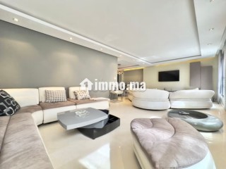 Appartement De Luxe 270 m2 Entiérement Meublé - Appartement à louer - Casablanca