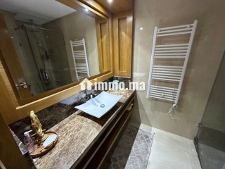 Bel appartement à vendre à Oasis. 3 chambres. Avec ascenseur et terrasse - Appartement à vendre - Casablanca