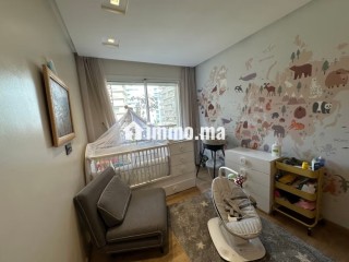 Bel appartement à vendre à Oasis. 3 chambres. Avec ascenseur et terrasse - Appartement à vendre - Casablanca