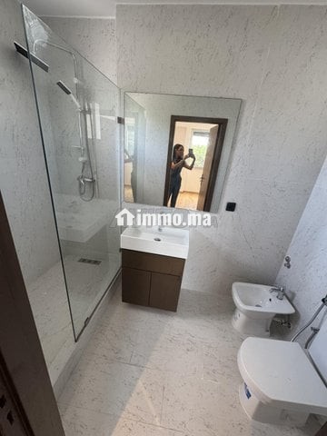 Appartement à louer 165 m² à Rabat - Location Immobilier - Rabat - photo 6