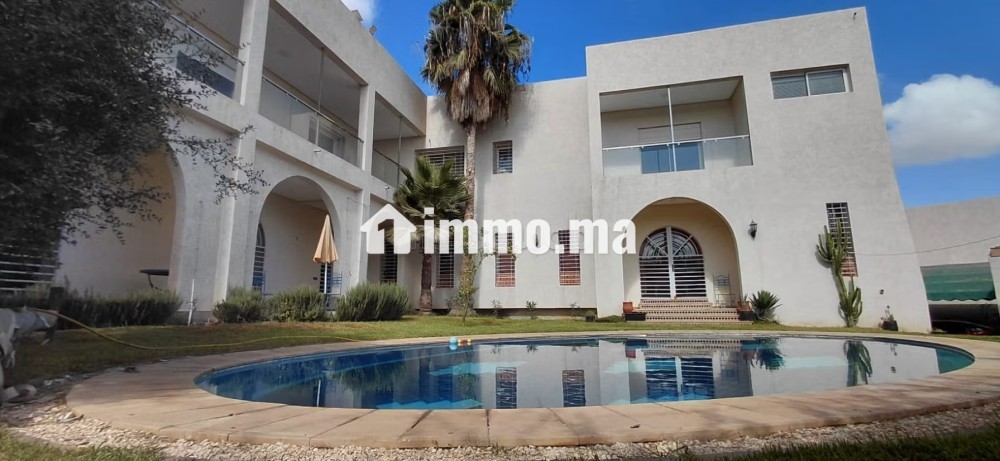 Superbe villa à vendre au quartier Nassim Islan I - Vente Immobilier - Casablanca - photo 1