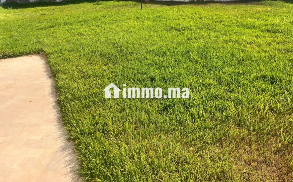 Vente villa de 700 m2 de terrain à 8 minutes du Morocco Mall 4 chambres très spacieuses Cheminée et salon très lumineux - Vente Immobilier - Casablanca - photo 1