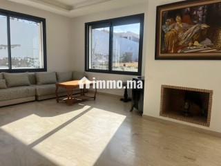 Vente villa de 700 m2 de terrain à 8 minutes du Morocco Mall 4 chambres très spacieuses Cheminée et salon très lumineux - Villa à vendre - Casablanca