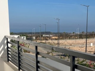 Vente villa de 700 m2 de terrain à 8 minutes du Morocco Mall 4 chambres très spacieuses Cheminée et salon très lumineux - Villa à vendre - Casablanca