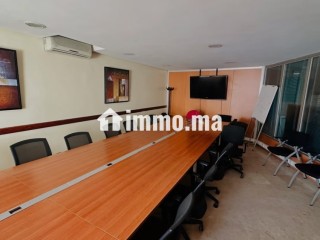 a-louer-plateau-bureau-de-330-m2-entierement-equipe-rabat-agdal