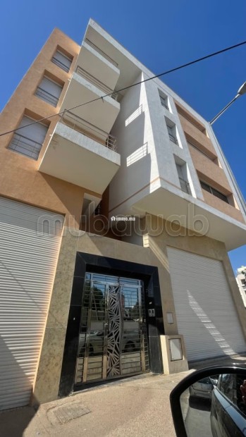 Bureaux à louer à Agdal. Surface de 480 m². Porte blindée et résidence sécurisée - Location Immobilier - Rabat - photo 1