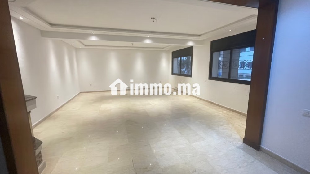 Appartement à l'achat à Riyad. 4 chambres agréables. Service de concierge et climatisation - Vente Immobilier - Rabat - photo 1