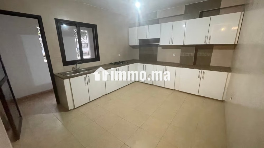 Appartement à l'achat à Riyad. 4 chambres agréables. Service de concierge et climatisation - Vente Immobilier - Rabat - photo 3