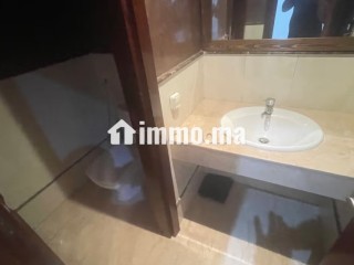 Appartement à l'achat à Riyad. 4 chambres agréables. Service de concierge et climatisation - Appartement à vendre - Rabat