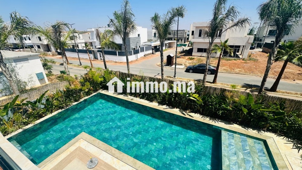À Louer – Villa de Prestige à Menzah sur l’Avenue Mohammed VI - Location Immobilier - Rabat - photo 1
