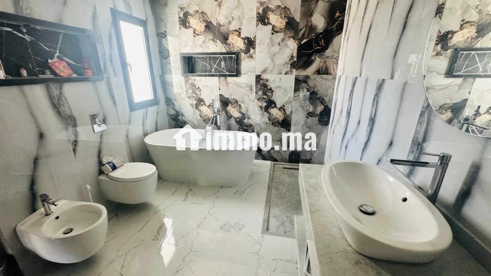 À Louer – Villa de Prestige à Menzah sur l’Avenue Mohammed VI - Location Immobilier - Rabat - photo 4
