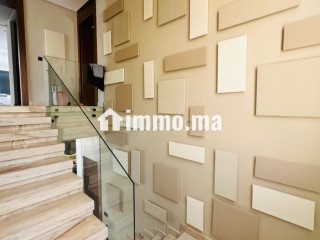 À Louer – Villa de Prestige à Menzah sur l’Avenue Mohammed VI - Villa à louer - Rabat
