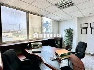 Bureau à vendre sur av. Al Mouqawama - Bureau à vendre - Agadir
