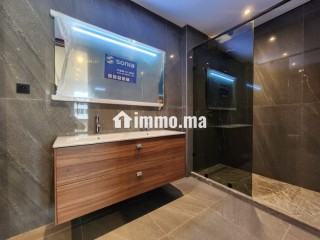 Superbe appartement à louer à Casablanca Finance City. 2 belles chambres. Système de parabole et résidence sécurisée - Appartement à louer - Casablanca