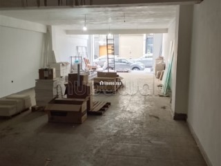 Magasin neuf au quartier 2mars 140m2 - Appartement à louer - Casablanca