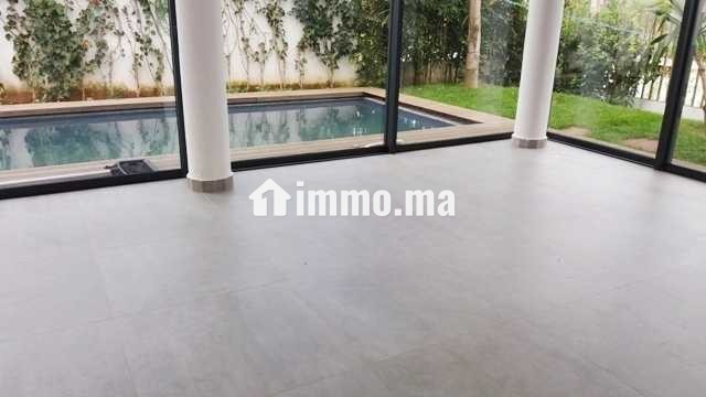 A louer villa de standing avec piscine à Hassan - Location Immobilier - Rabat - photo 3