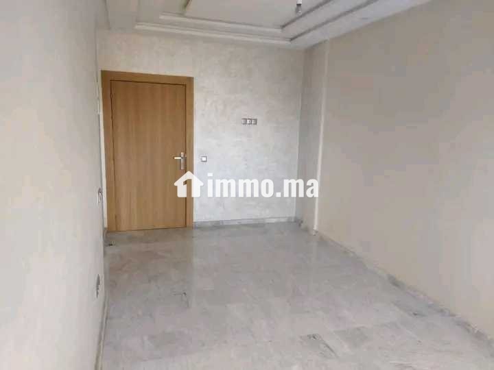 2 chambres salon vide Rivièra - Location Immobilier - Casablanca - photo 1