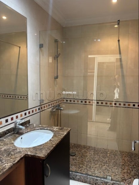 Superbe appartement vide, grande terrasse - Location Immobilier - Casablanca - photo 5